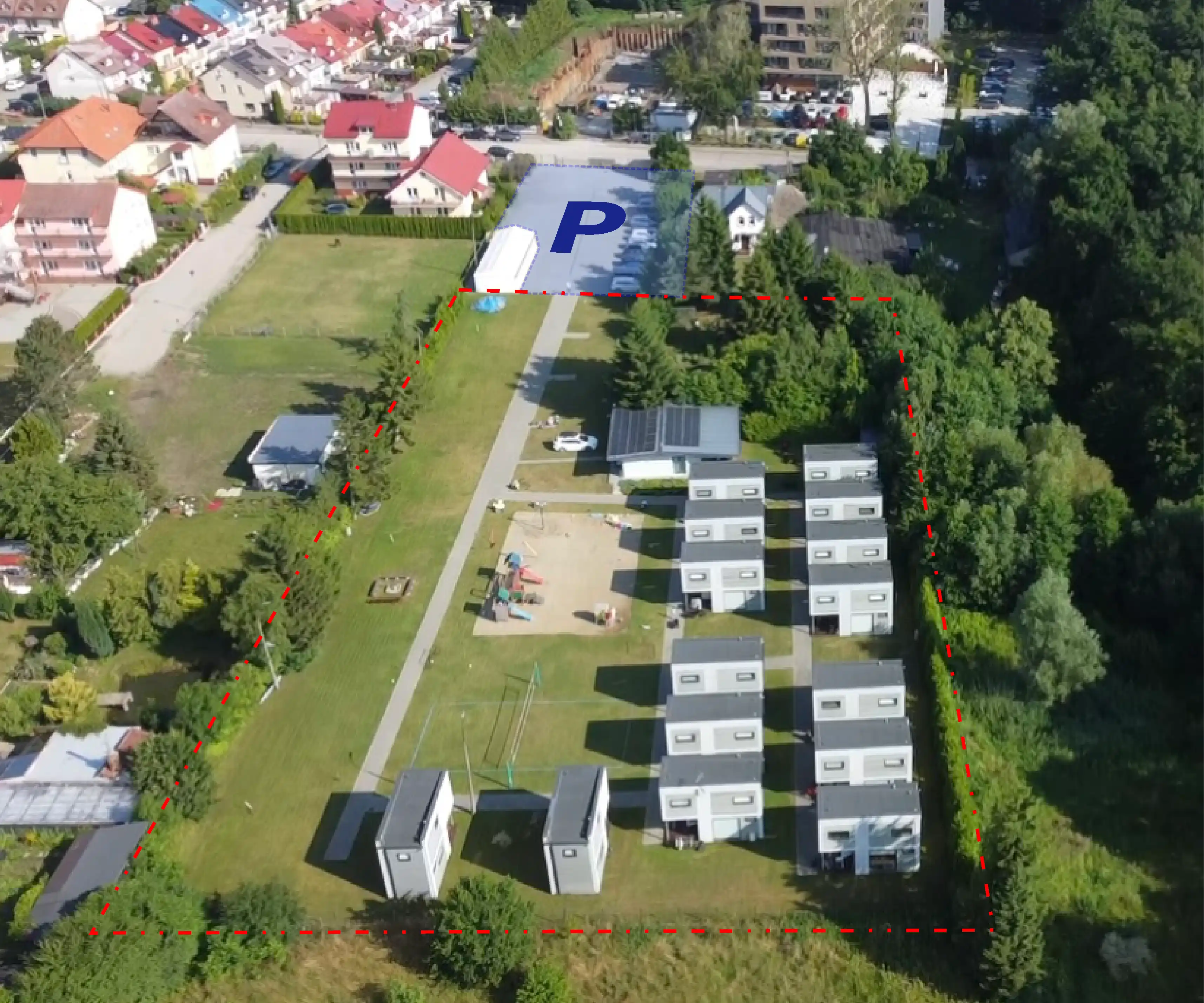 Domki nad morzem - bezpłatny parking dla gości w Ustroniu Morskim